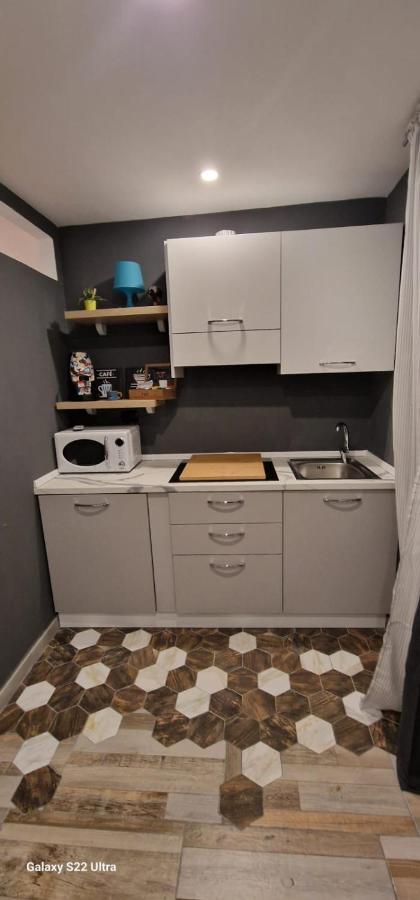 Blumon Guest House Napoli Esterno foto